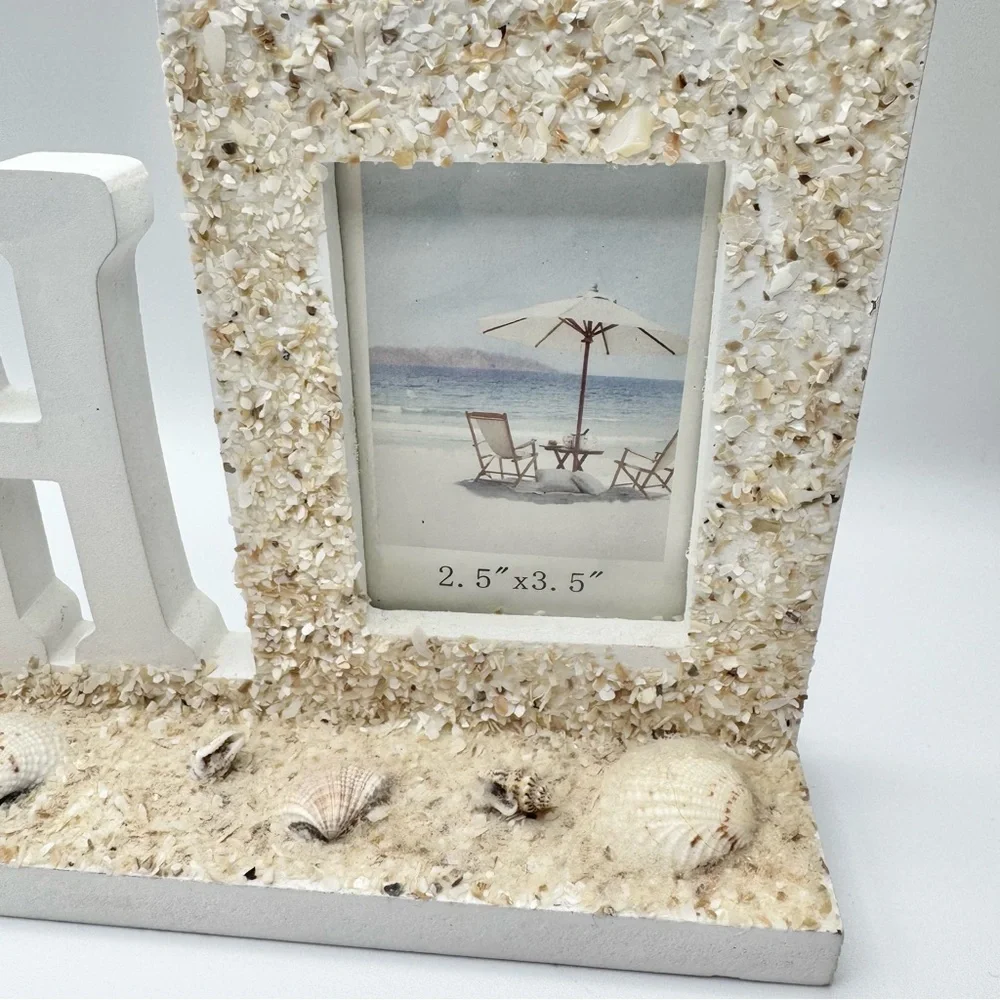 BEACH Themed Picture Frame Sand and Shell Finish 2.5 x 3.5 Inch Photo Frame NWT